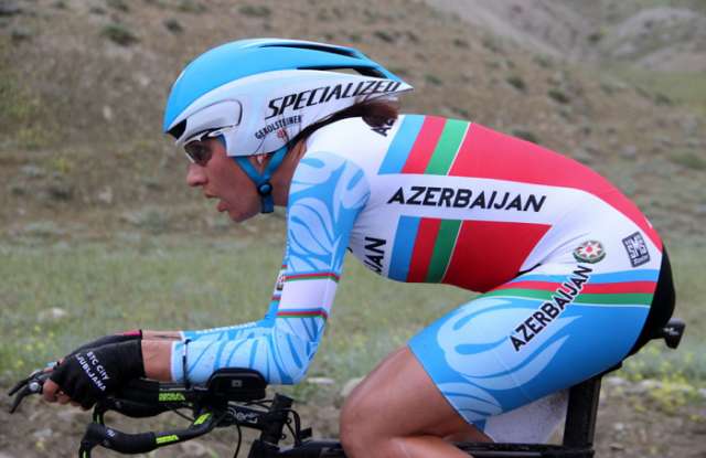 Azerbaijani cyclist won a license to Rio 2016